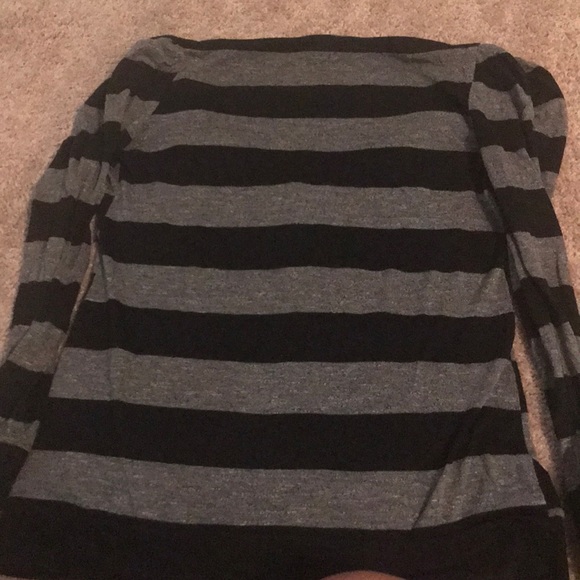 Striped sweater 😊 - Picture 4 of 5